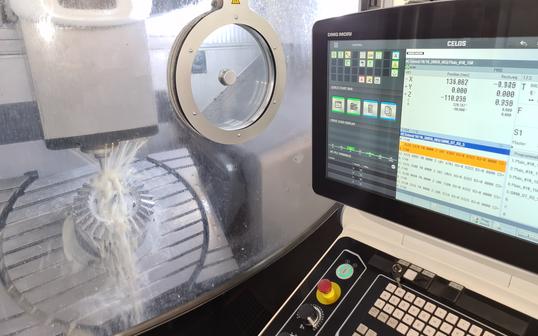 CNC freesmachine CNC freesmachine - 5-assig frezen